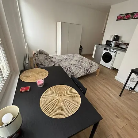 شقة Cosy Neuf Avec Vue Sur La Place *